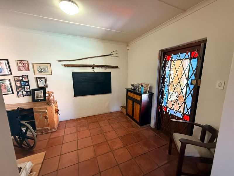 Hidden Elegance in the Heart of Worcester – A Private Sanctuary with Endless Potential - Photo 9