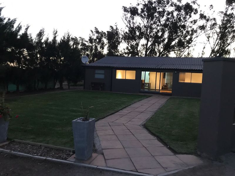 2 bedroom house to rent on a farm in Vredenburg - Photo 2