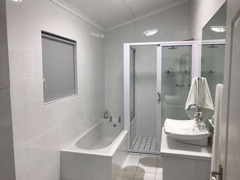 2 bedroom house to rent on a farm in Vredenburg - Photo 8