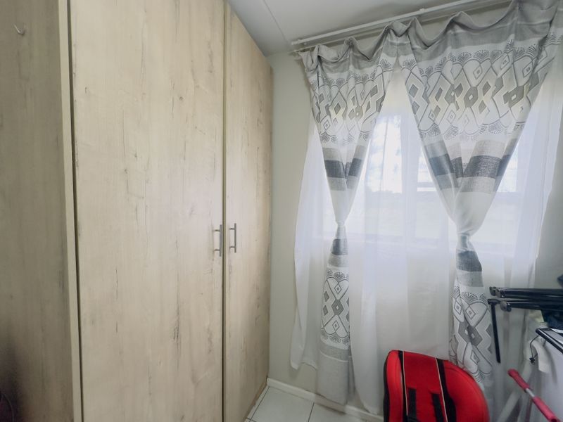 Modern 3-Bedroom Apartment in Secure Greenleaf Estate - Photo 10