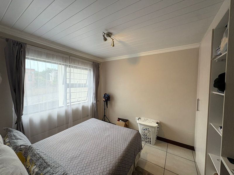 Modern Comfort Meets Effortless Living! - Photo 9