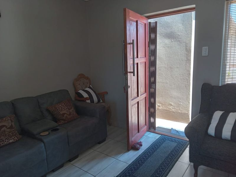 Sectional Title For Sale In Uitenhage - Photo 9