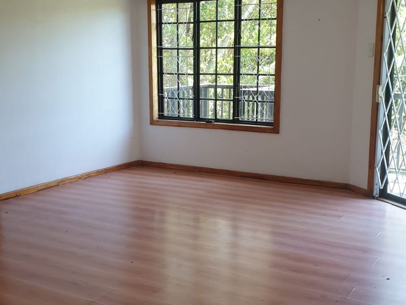 Escape to Nature: Spacious 3-Bedroom Cabin To Let Beacon Bay - Photo 7