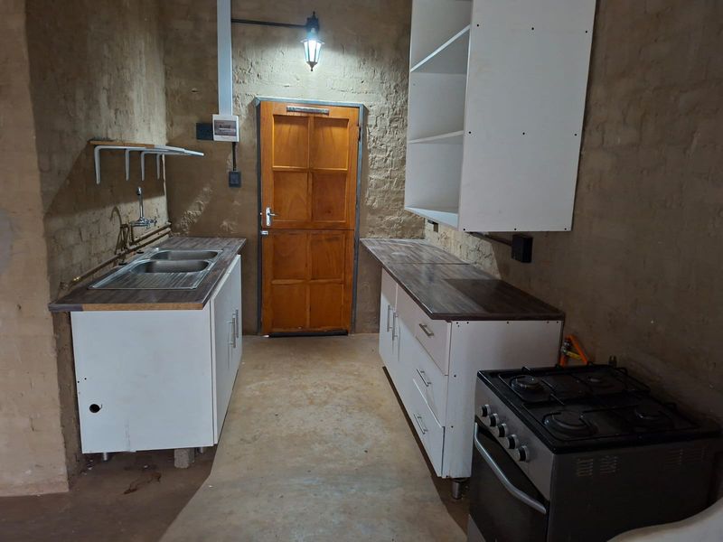 House Pending Sale In Pretoria - Photo 2