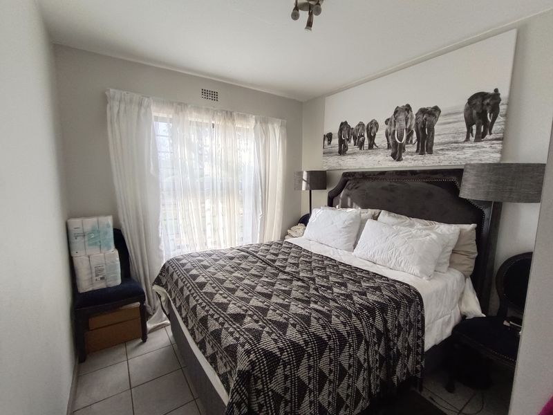EXCLUSIVE SOLE MANDATE | LUXURIOUS GROUND FLOOR APARTMENT - Photo 3