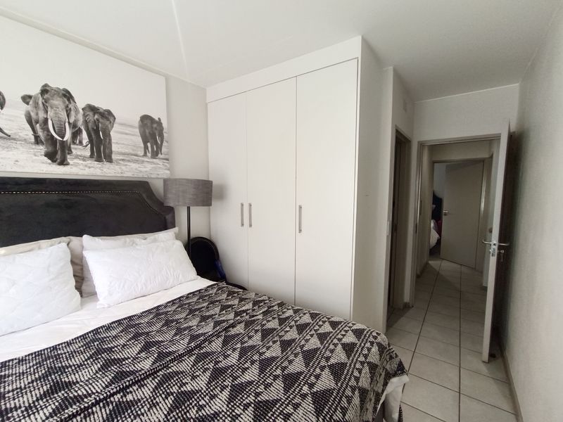 EXCLUSIVE SOLE MANDATE | LUXURIOUS GROUND FLOOR APARTMENT - Photo 4