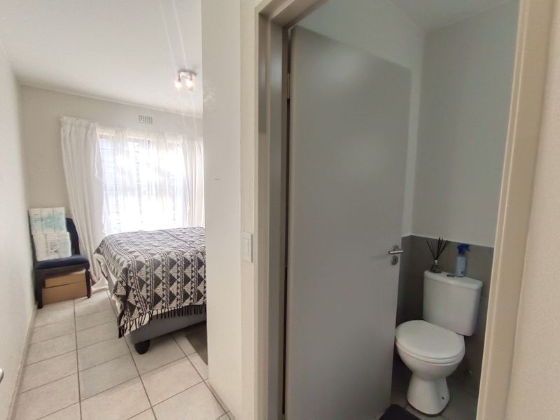 EXCLUSIVE SOLE MANDATE | LUXURIOUS GROUND FLOOR APARTMENT - Photo 5