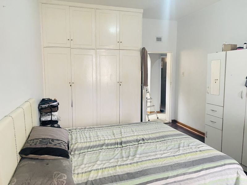 Elegant 1.5 Bedroom Apartment in Prime Musgrave Location - Photo 9