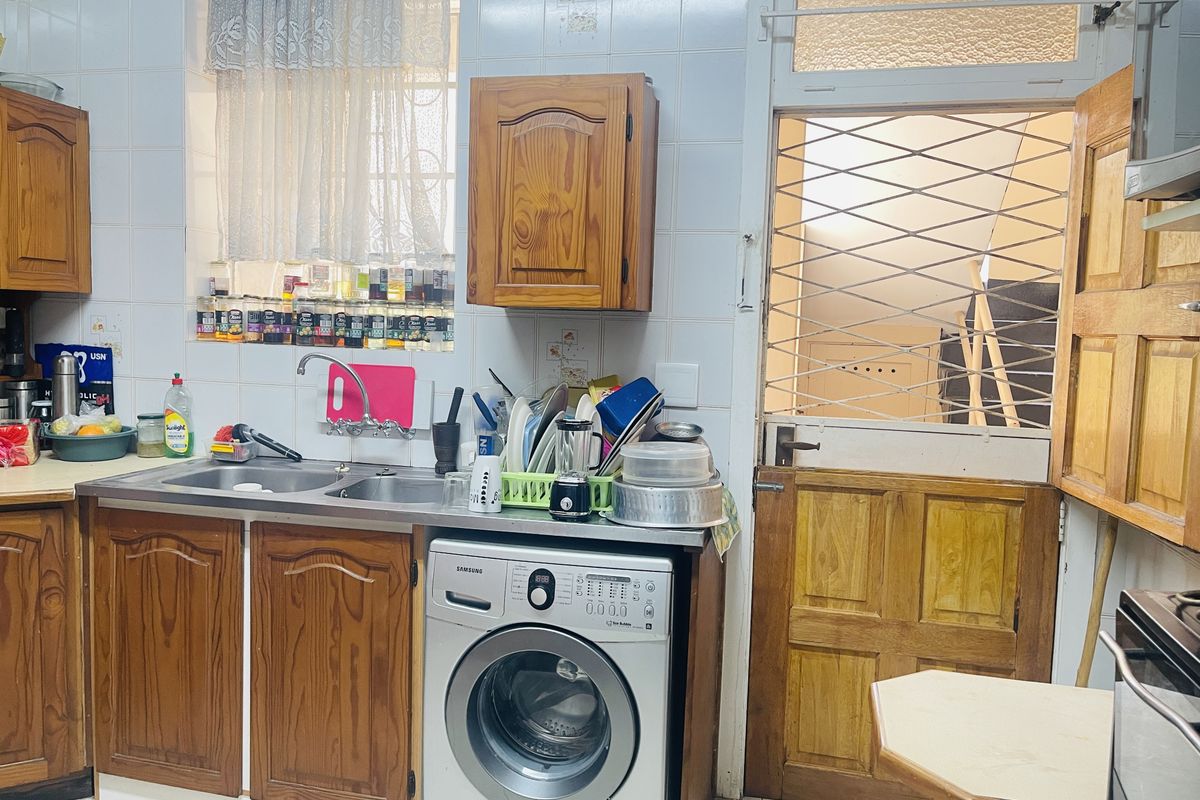 Elegant 1.5 Bedroom Apartment in Prime Musgrave Location - Photo 5