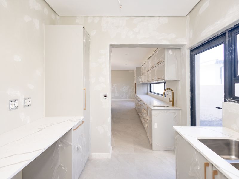 Spacious 4 Bedroom Entertainer’s Haven! - Photo 10