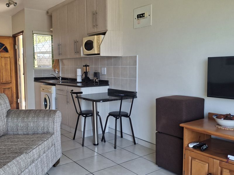 Coastal Living with Hints of Blue on the Horizon! Blink and it’ll be gone! - Photo 9