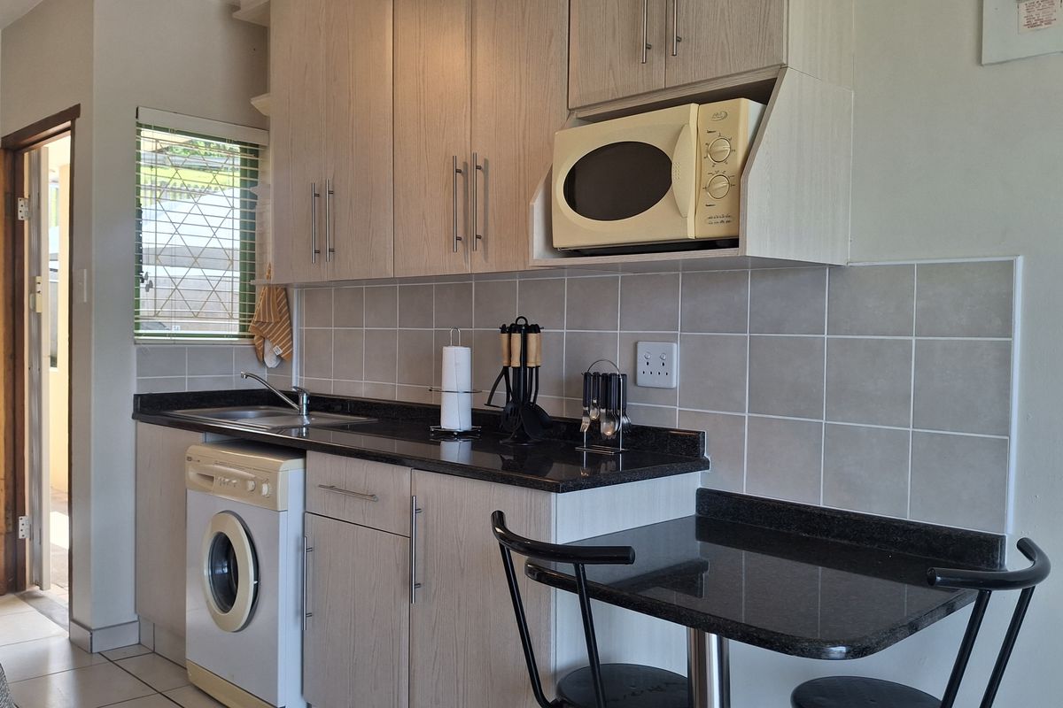 Coastal Living with Hints of Blue on the Horizon! Blink and it’ll be gone! - Photo 4