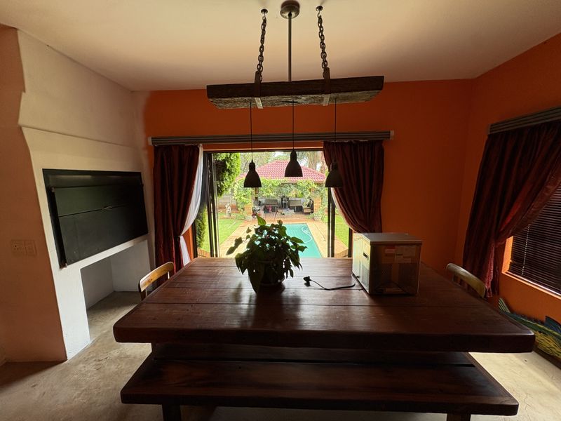 The Complete Family Home! - Photo 10