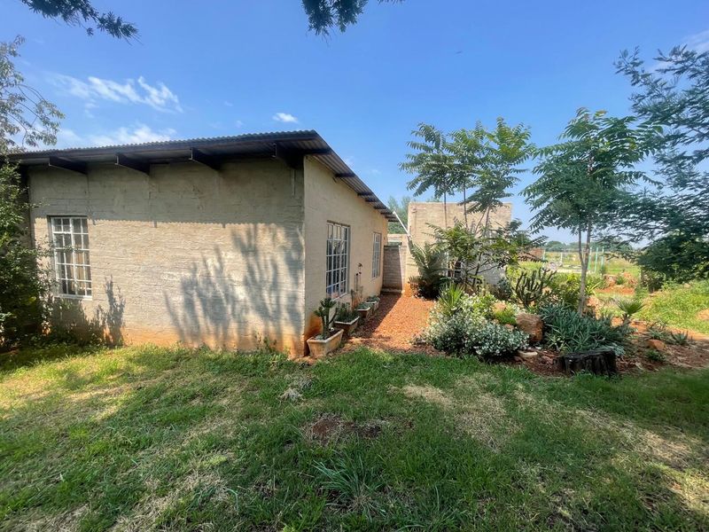 Rural Charm Awaiting Your Vision!!!!! - Photo 4