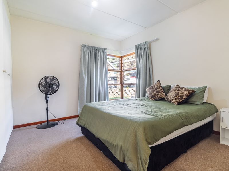 Move in ready Garden apartment - Photo 10