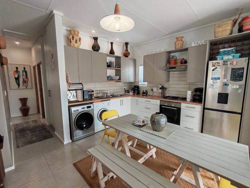 Ready to move in Townhouse - Photo 5