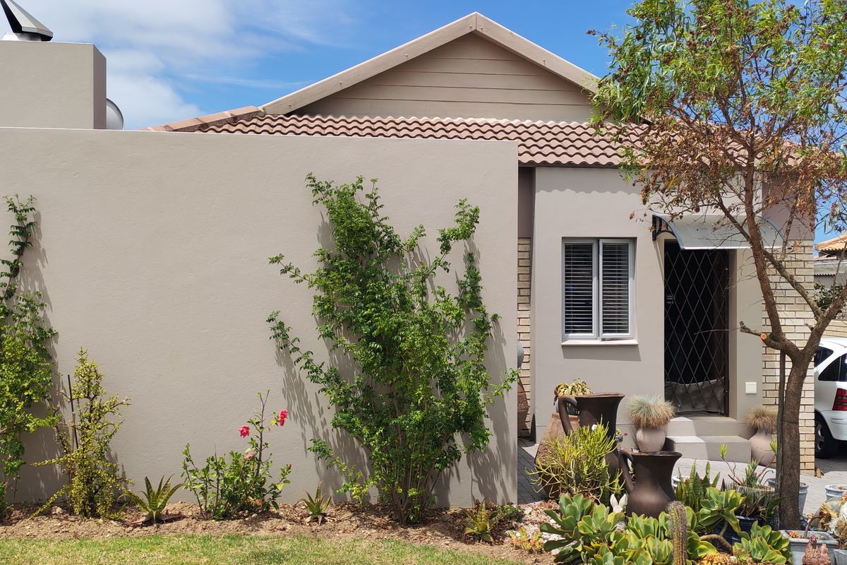 Ready to move in Townhouse - Photo 3