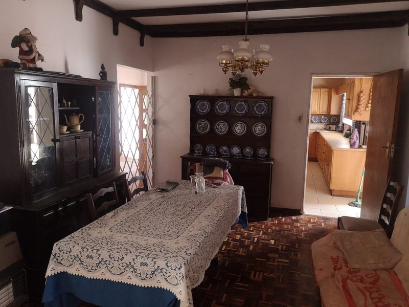 A Garden Town Classic – Generous Living, Flatlet & Superb Value! - Photo 8