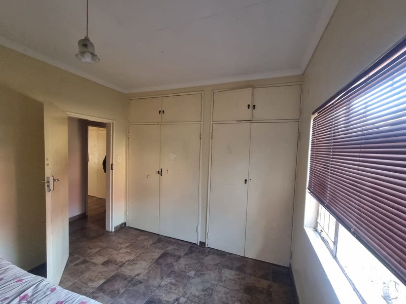 Evander – Spacious Family Home with Flatlet | Ideal for Extended Family or Investment - Photo 2