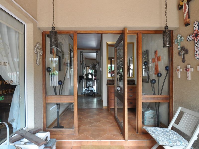 Exceptional 5-Bedroom Family home for sale in Prime Sasolburg Ext 23 - Photo 4