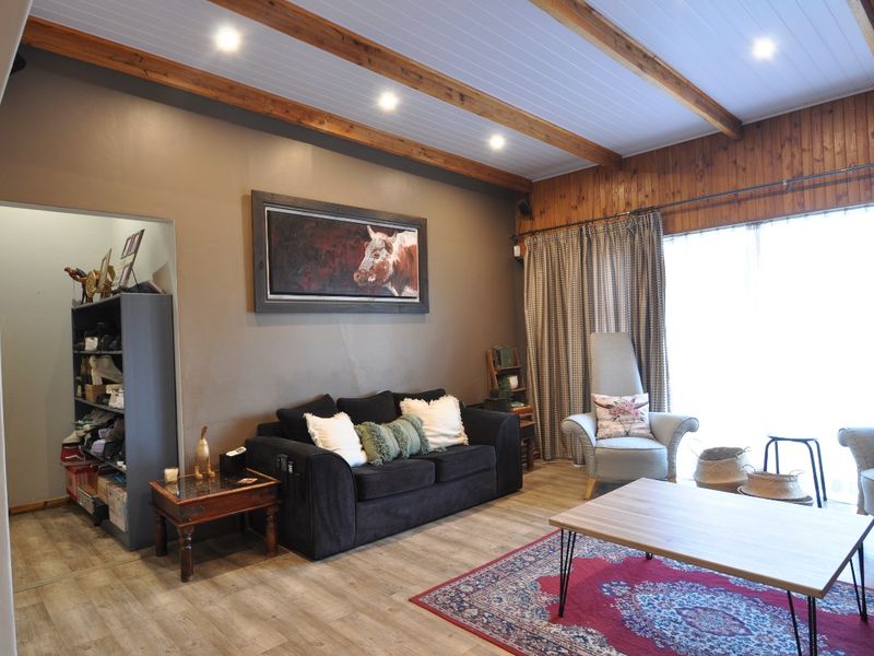 Exceptional 5-Bedroom Family home for sale in Prime Sasolburg Ext 23 - Photo 10