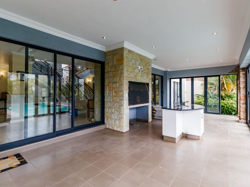 Welcome Home – Elegant Living Awaits! - Photo 10