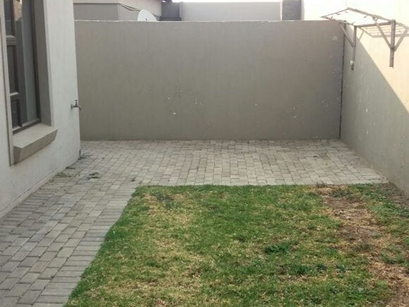 Pet-Friendly 2-Bedroom Townhouse for Sale in Terra Nova - Photo 6