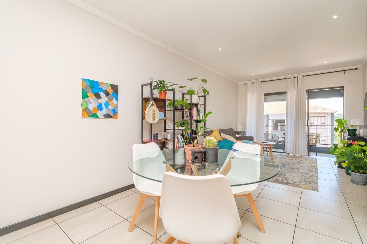 Apartment Pending Sale In Sandton - Photo 2