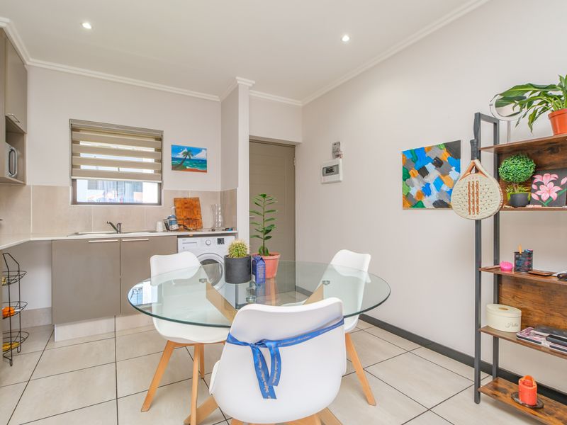 Apartment Pending Sale In Sandton - Photo 3