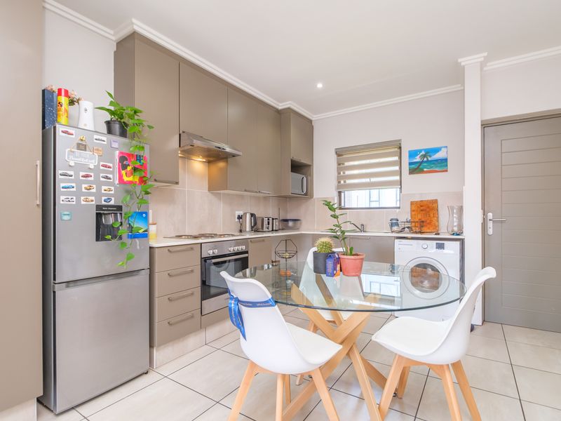 Apartment Pending Sale In Sandton - Photo 4