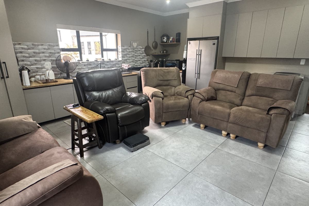 STOP SCROLLING  THIS IS THE HOME YOU’VE BEEN WAITING FOR - Photo 5