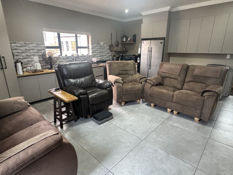 STOP SCROLLING  THIS IS THE HOME YOU’VE BEEN WAITING FOR - Photo 5