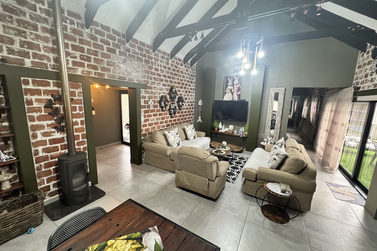 STOP SCROLLING  THIS IS THE HOME YOU’VE BEEN WAITING FOR - Photo 2