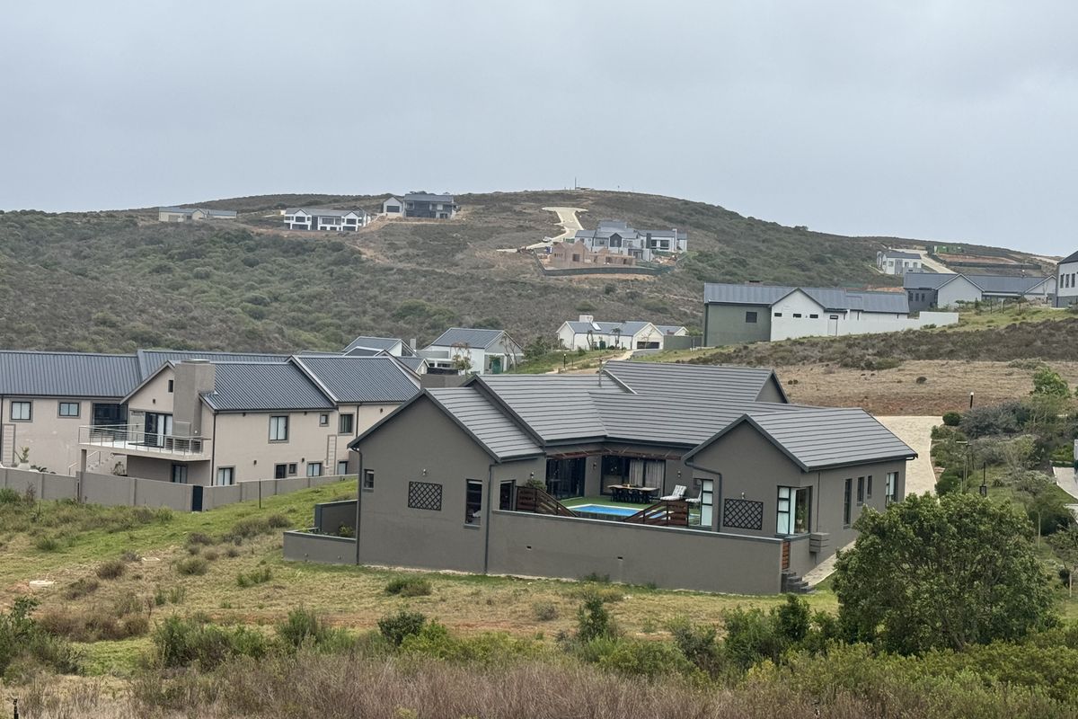 STOP SCROLLING  THIS IS THE HOME YOU’VE BEEN WAITING FOR - Photo 3