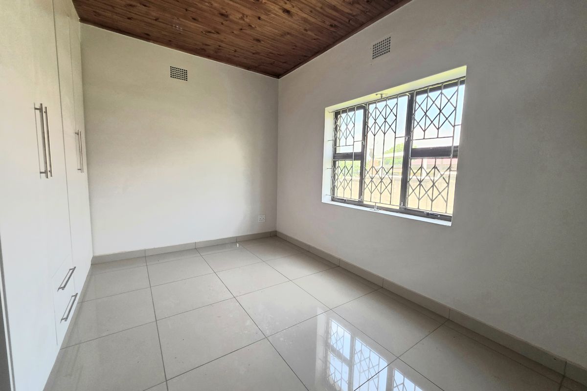 Spacious 4 bedroom house for rent - Empangeni - Photo 5