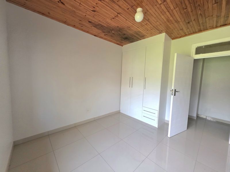 Spacious 4 bedroom house for rent - Empangeni - Photo 8