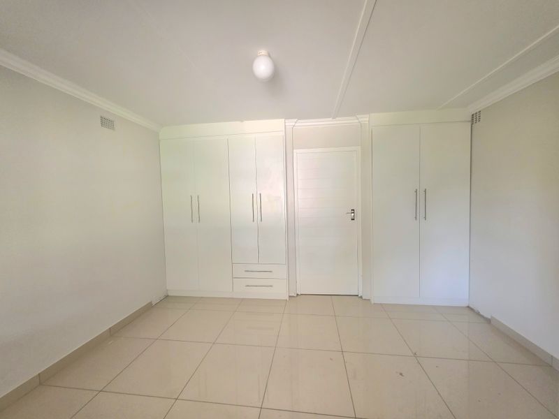 Spacious 4 bedroom house for rent - Empangeni - Photo 9