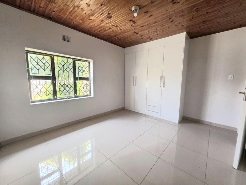 Spacious 4 bedroom house for rent - Empangeni - Photo 4