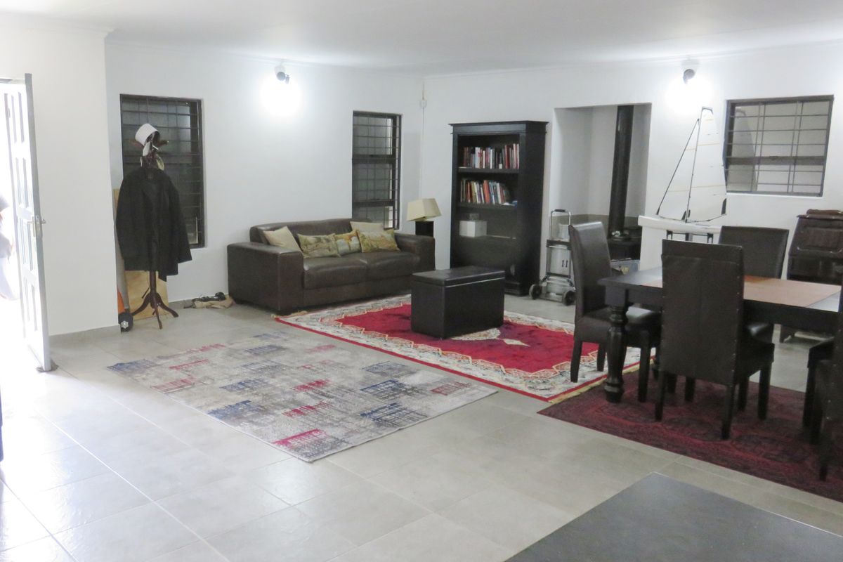 Charming 2-bedroom house for sale in Deneysville—ideal for cozy living and serene surroundings! - Photo 3