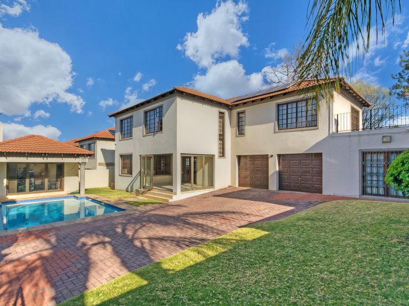 FULL-TITLE 4-BEDROOM HOME WITH EXCEPTIONALLY LARGE BEDROOMS, POOL & SOLAR | MONTE SOLO