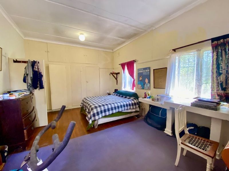 Charming 1950s Home with Two Flatlets – Income Potential in Quiet Westgate - Photo 7