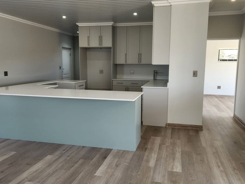 Your Modern Platteboschkloof Retreat Awaits! - Photo 5