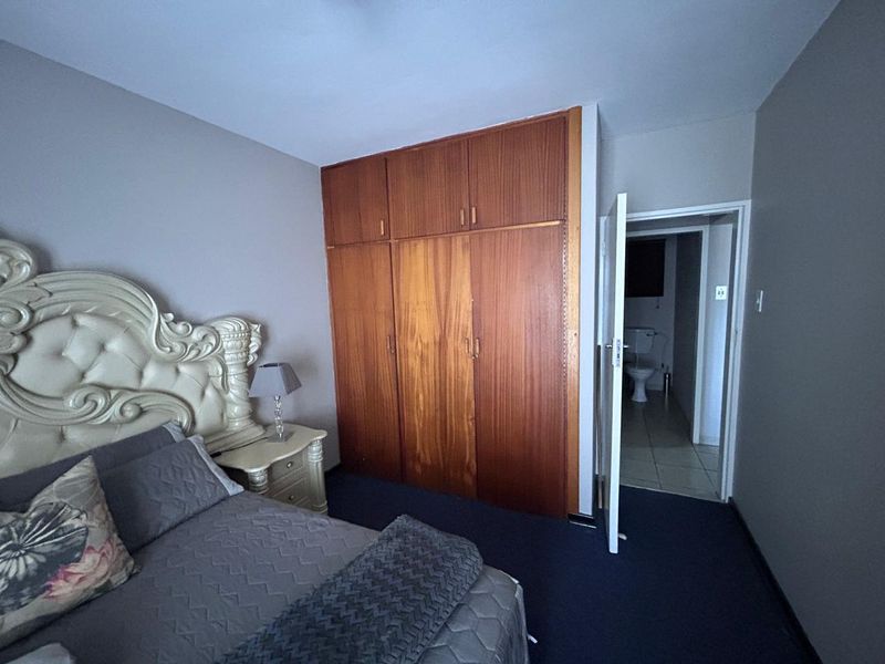Two Bedroom Apartment for Sale a perfect for family or Investment opportunity, on the first floor - Photo 10