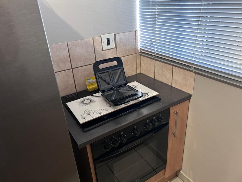 Two Bedroom Apartment for Sale a perfect for family or Investment opportunity, on the first floor - Photo 6