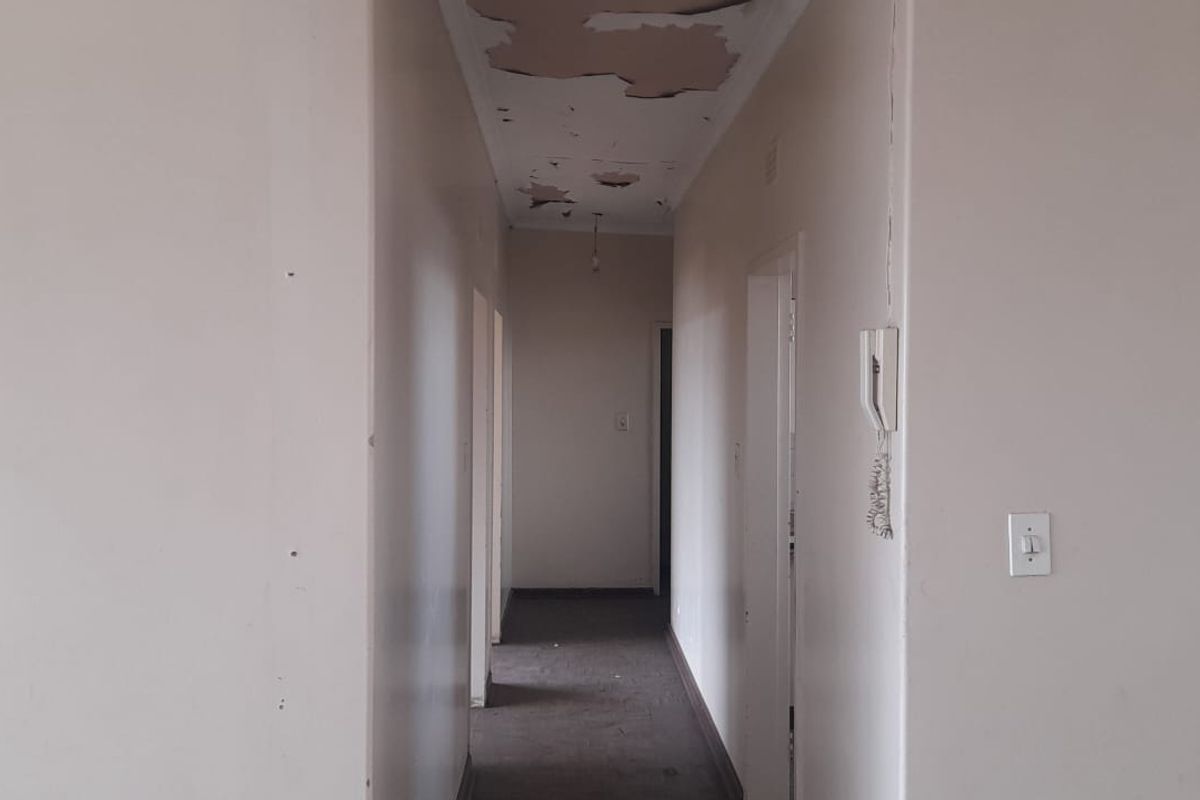 Flat at R5,350 - Photo 4