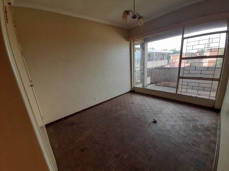 Flat at R5,350 - Photo 10