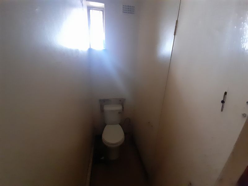 Flat at R5,350 - Photo 7