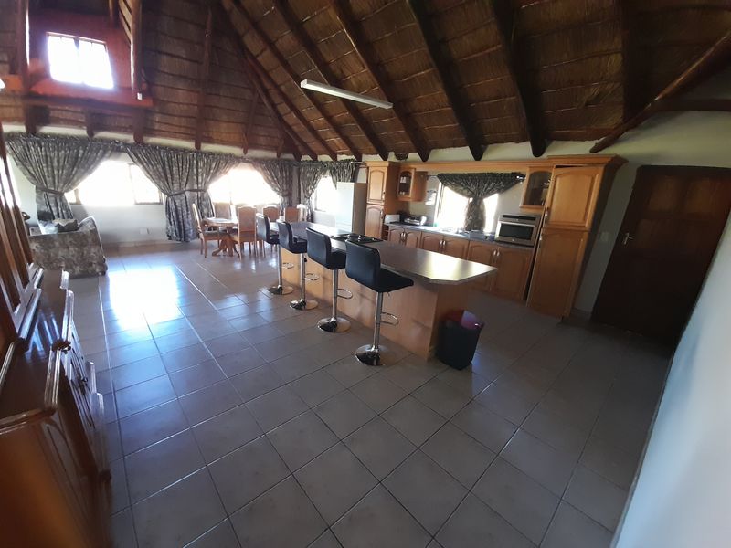 Furnished Townhouse with River Access @ R10,500 - Photo 2