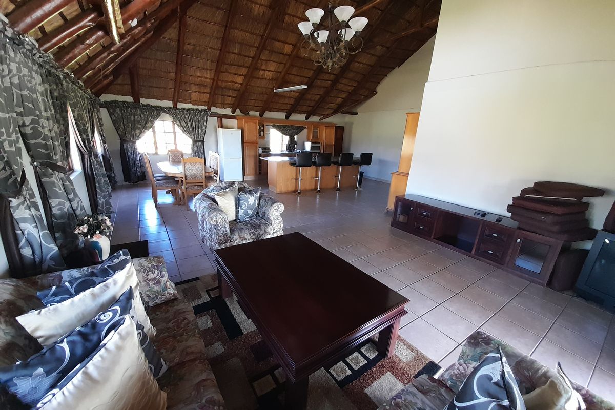 Furnished Townhouse with River Access @ R10,500 - Photo 3