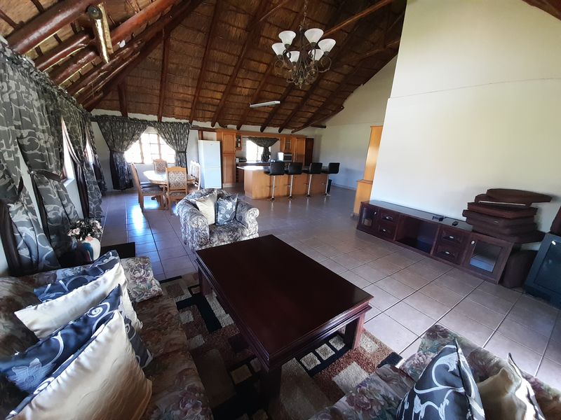 Furnished Townhouse with River Access @ R10,500 - Photo 3